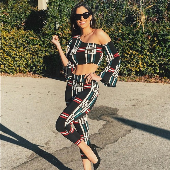 Bell Sleeve Print Legging Set - Picture 3 of 3